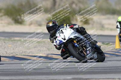 media/Jan-15-2026-Racers Edge (Thu) [[dfebeb70ab]]/3-B Group/Session 4 (Turn 5)/